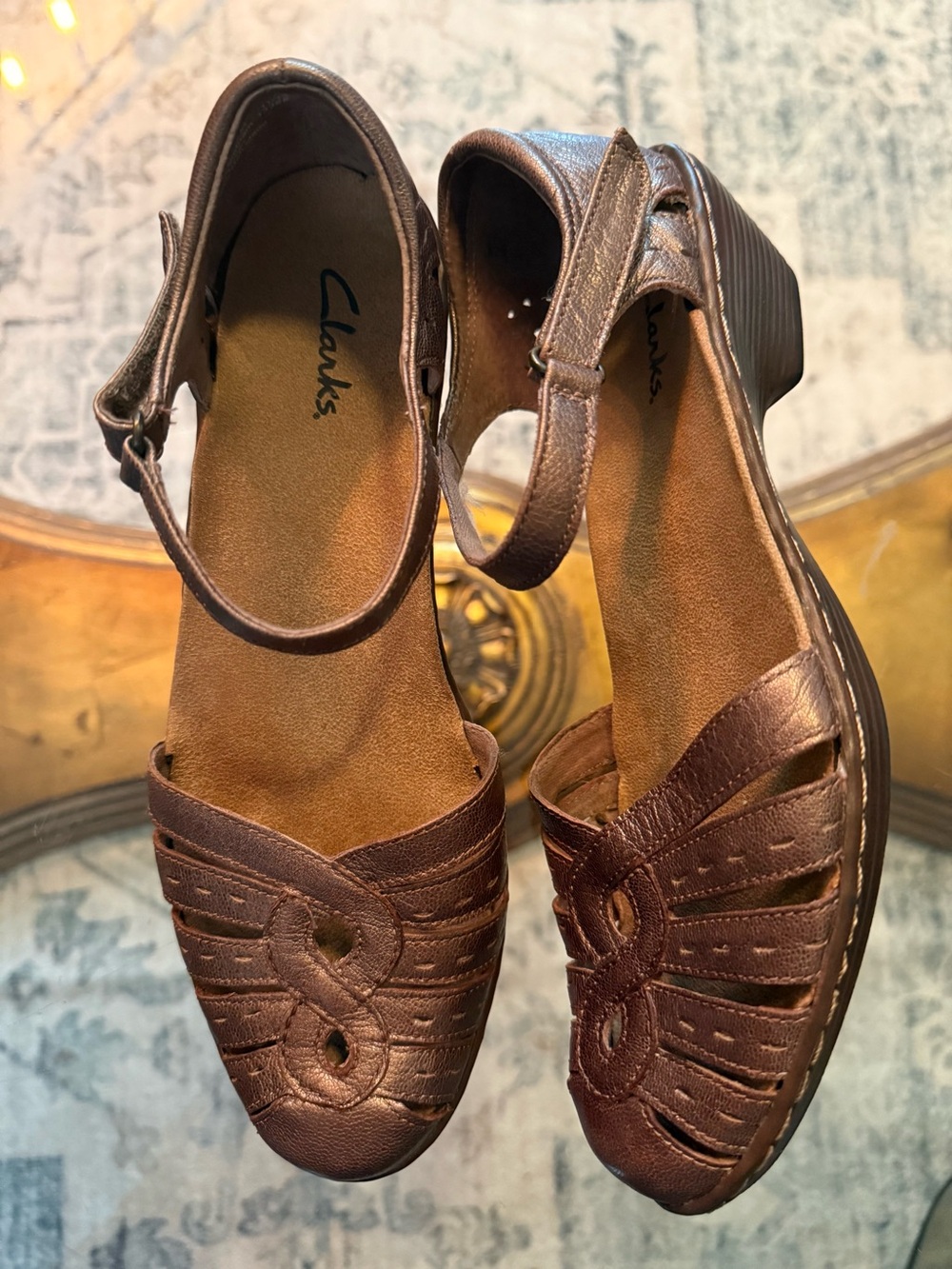 Vintage Clarks Wendy River Pewter Sandals Brown Leather Intricate Cutouts Sz 7